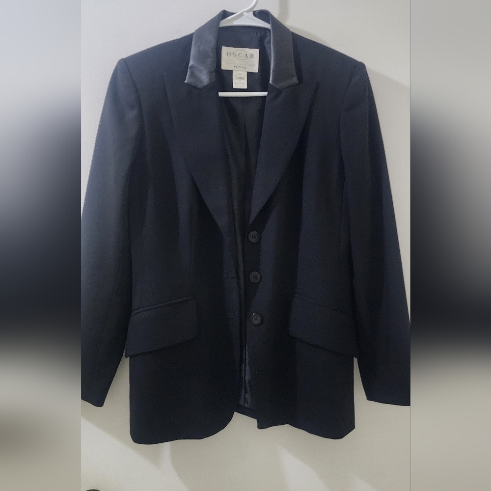 Oscar De La Renta Black‎ Women's Blazer, Size 8 Petite, Wool.